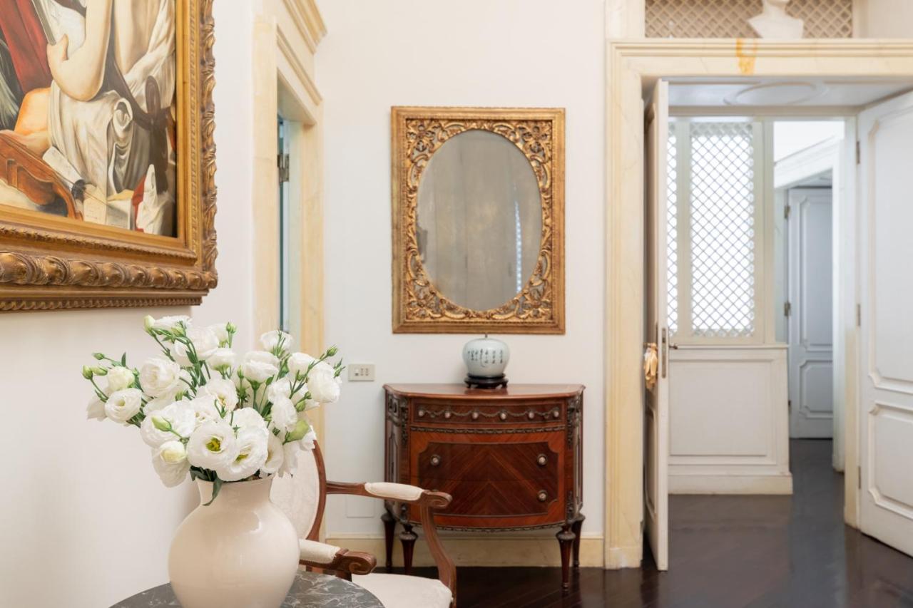 Iflat Spanish Steps Luxury And Historical Apt Apartamento Roma Exterior foto